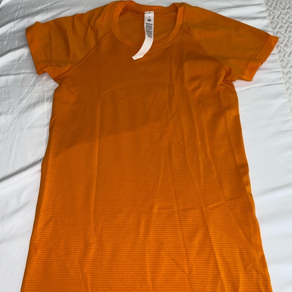 lululemon swiftly tech short sleeve - Picture 1 of 2